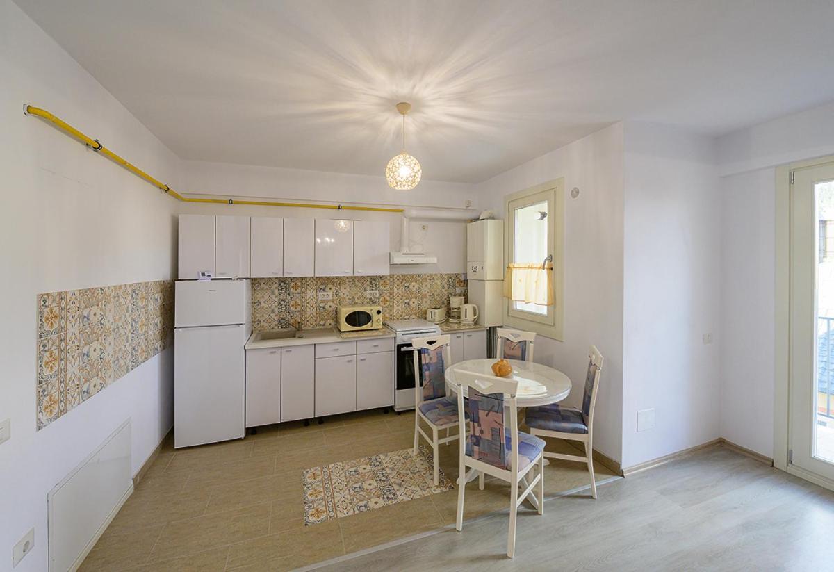 Apartament Laur 古拉哈莫卢洛伊 外观 照片