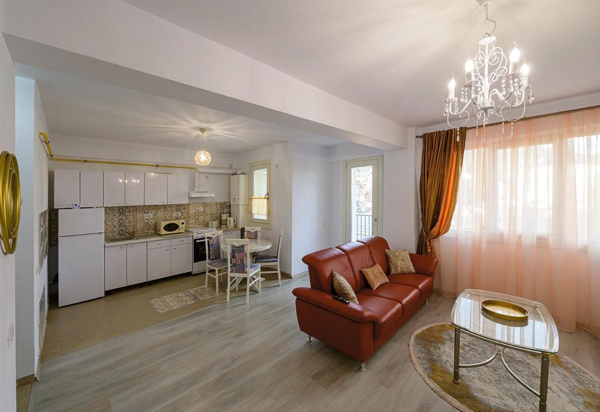 Apartament Laur 古拉哈莫卢洛伊 外观 照片